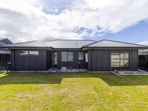 32 Tawhai Crescent, Wharewaka