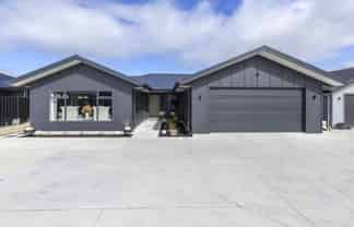 32 Tawhai Crescent, Wharewaka