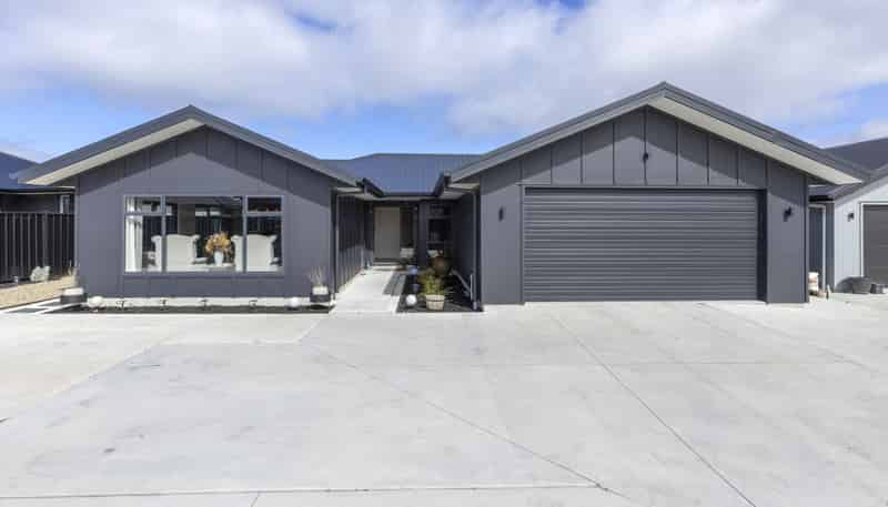 32 Tawhai Crescent, Wharewaka