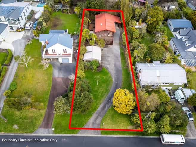 10 Outlook Road, Greenhithe