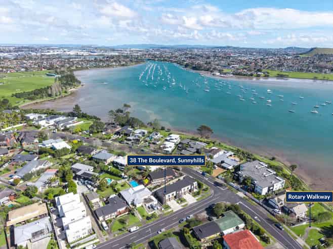 42 The Boulevard, Sunnyhills