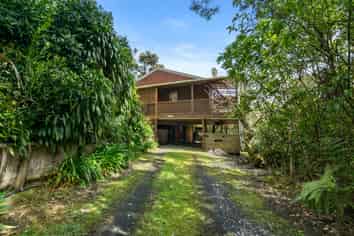 172 Howard Road, Orere Point