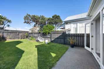 187 Onepu Road, Lyall Bay
