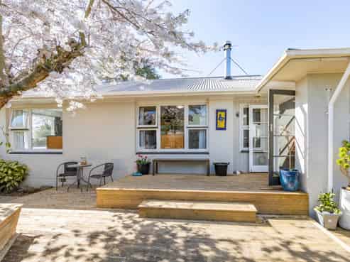 7 Woodend Road, Woodend