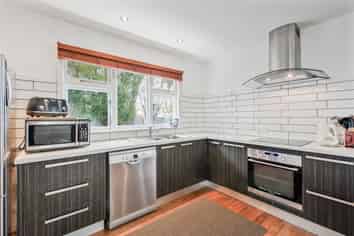 7 Woodend Road, Woodend