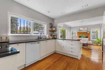 5 Scantlebury Street, Avenues