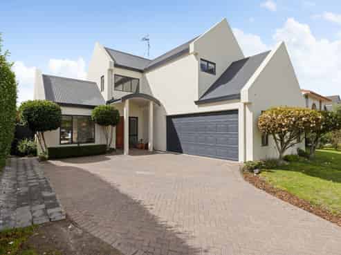 47 Nielsen Gardens, Rototuna