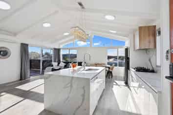 58 Forest Hill Road, Henderson
