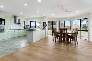223 Hill Road, The Gardens
