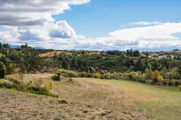 167 Dominion Road, Mahana