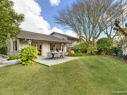 27 Highland Place, Avonhead