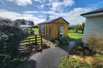 254A Mountain Road , Lepperton