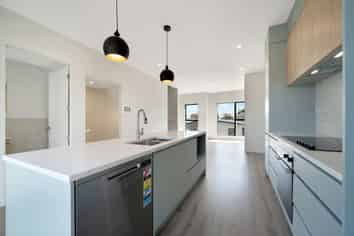 5/107 Hobsonville Road, West Harbour