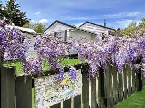 2/60 Kinloch Road, Kinloch