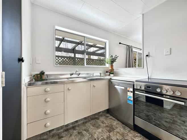 2/60 Kinloch Road, Kinloch