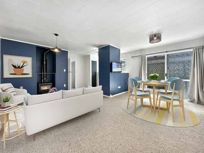 2/60 Kinloch Road, Kinloch