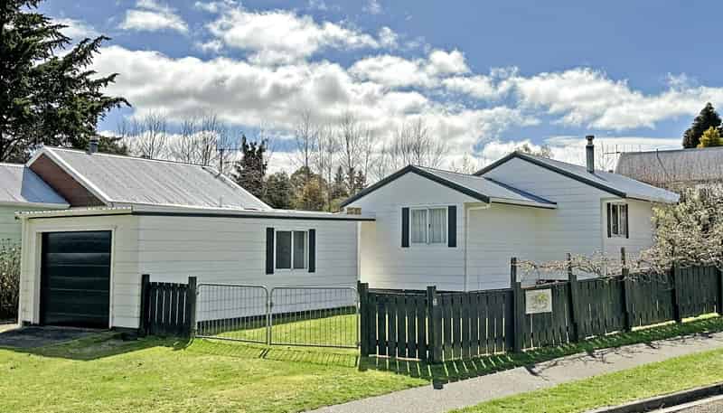 2/60 Kinloch Road, Kinloch