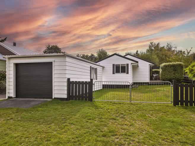 2/60 Kinloch Road, Kinloch