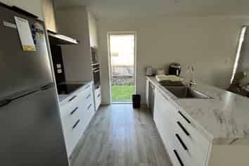 10a Heritage Ave, Chartwell