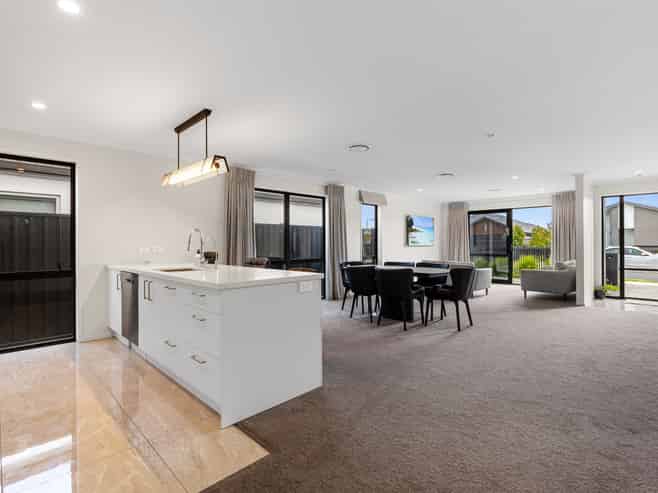 26 Empire Crescent, Papamoa