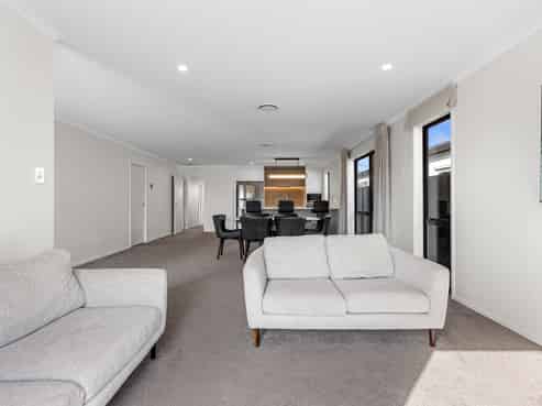 26 Empire Crescent, Papamoa