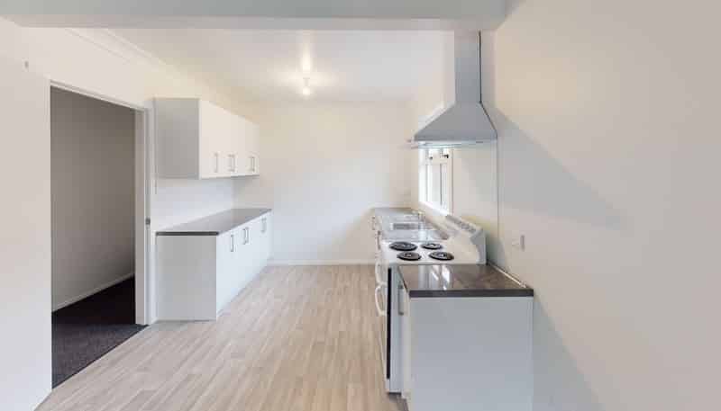 12 Larsen Court, Roslyn