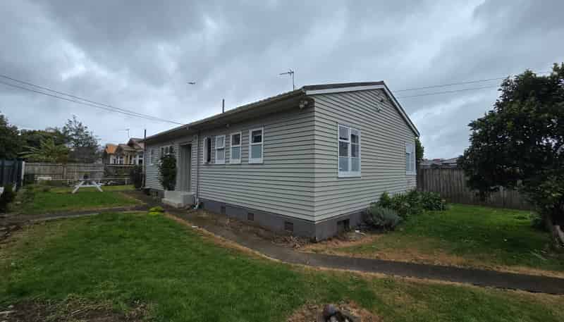 20 Sutherland Road, Point Chevalier