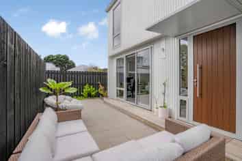 52B Durham Crescent, Fairfield