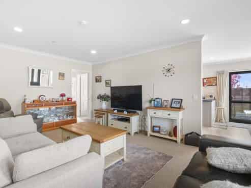 30 Ian Peter Way, Otaki