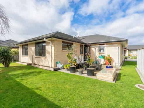 30 Ian Peter Way, Otaki