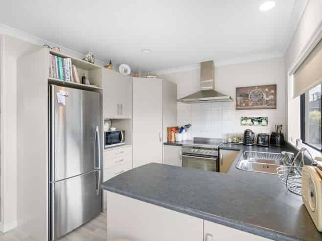 30 Ian Peter Way, Otaki