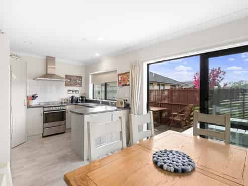 30 Ian Peter Way, Otaki