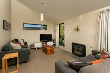35 Parry Crescent, Wanaka