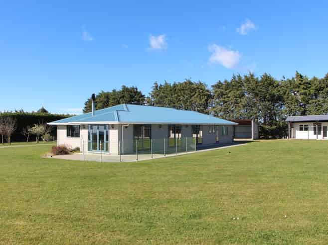 365 Fraser Road, Rosewill