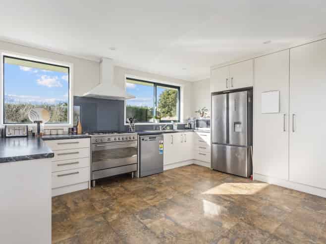 365 Fraser Road, Rosewill