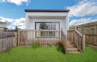 63  Flanshaw Road, Te Atatu South