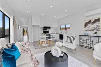 63  Flanshaw Road, Te Atatu South