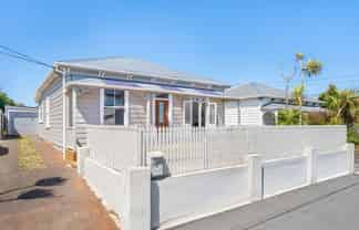 20 Queen Street, Petone