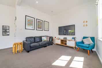20 Queen Street, Petone