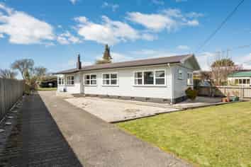 13 Saxon Street, Motueka