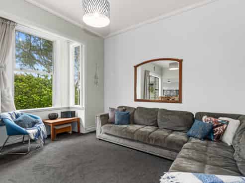 52 Punga Grove Avenue, Riverside