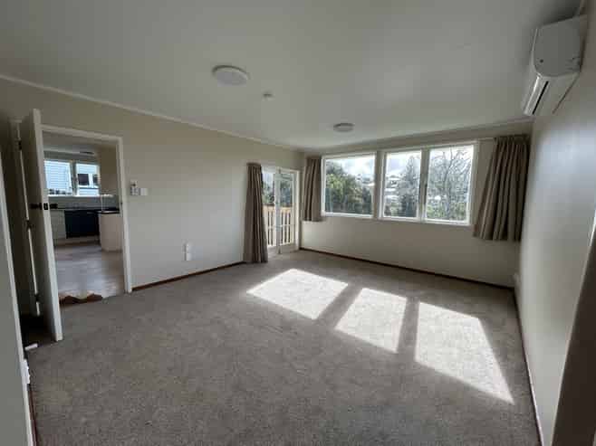 73 Taurus Crescent, Beach Haven