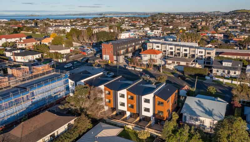 163-165 Lake Road, Belmont