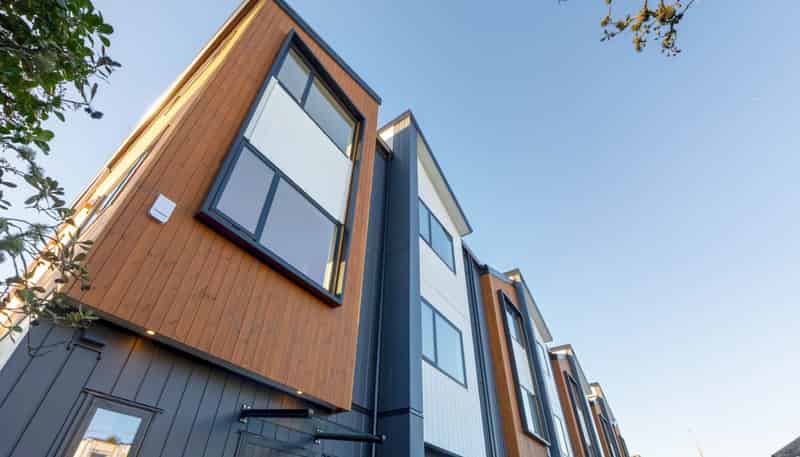 9/163 Lake Road, Belmont