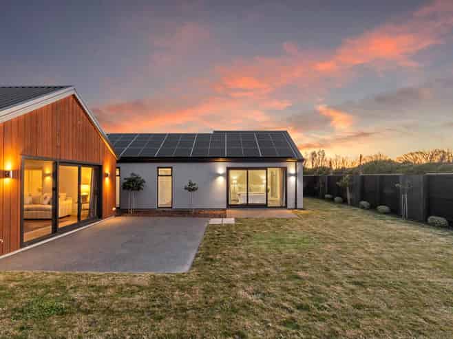 16 Eleanor Lane, Casebrook
