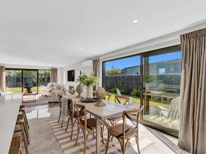 16 Eleanor Lane, Casebrook