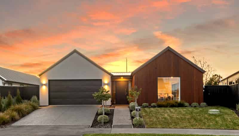 16 Eleanor Lane, Casebrook