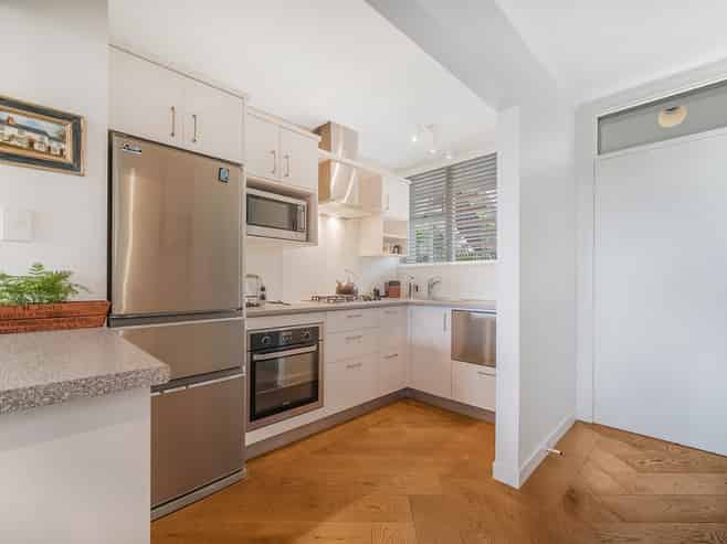 1/13 Emmett Street, Herne Bay