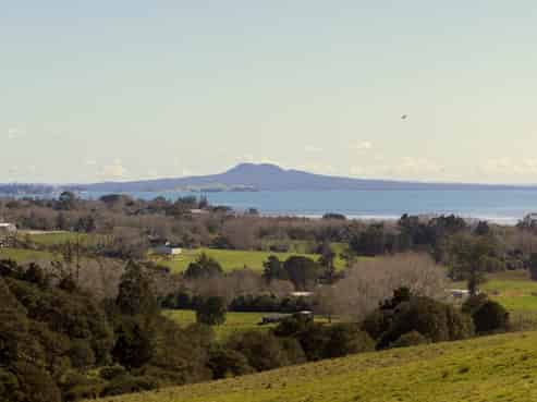 77 Waikopua Road, Whitford