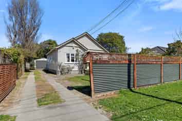  12 Pohutukawa Street, Woburn